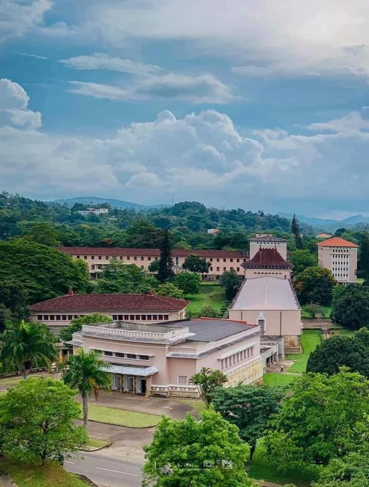 Kandy Paradise Hotel & Spa Gelioya ภายนอก รูปภาพ