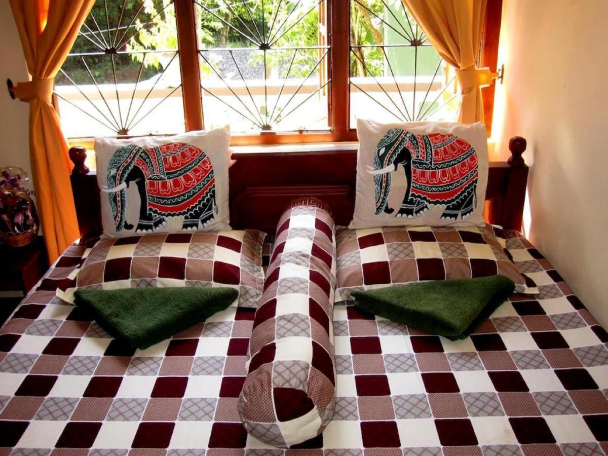 Kandy Paradise Hotel & Spa Gelioya ภายนอก รูปภาพ