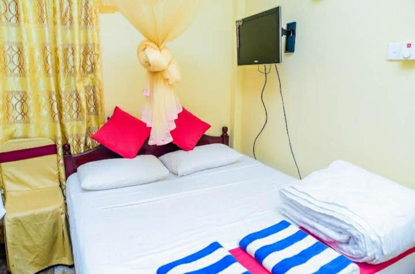 Kandy Paradise Hotel & Spa Gelioya ภายนอก รูปภาพ