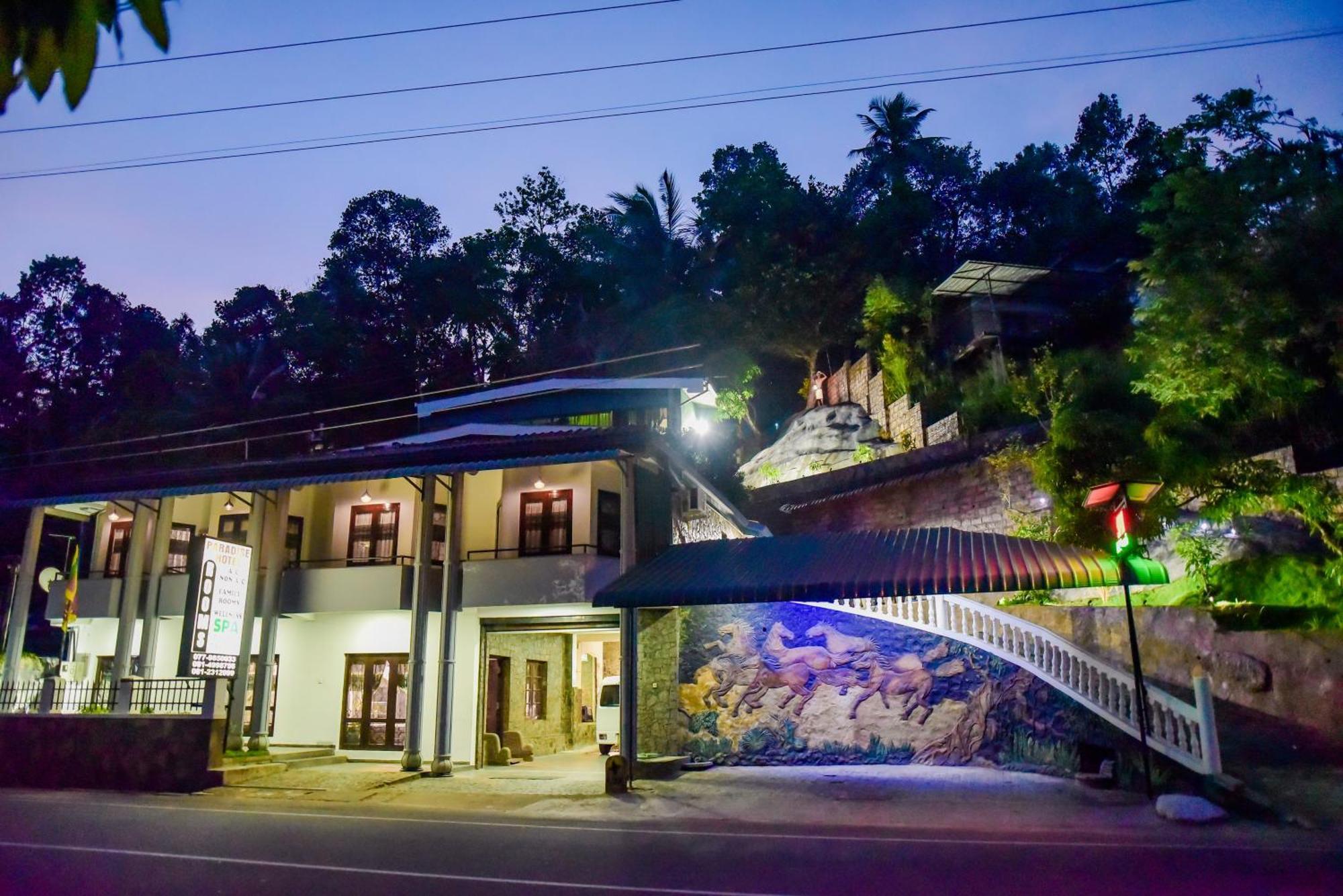 Kandy Paradise Hotel & Spa Gelioya ภายนอก รูปภาพ